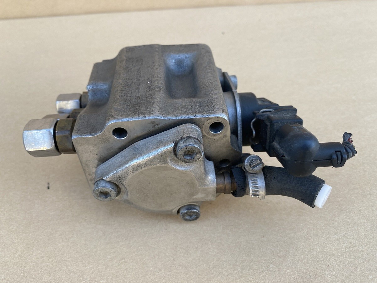 03-07 BMW E66 760LI V12 HPFP High pressure Fuel Injection Pump  