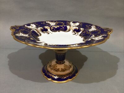 Royal Crown Derby Kobaltblau & Gold Verhalten