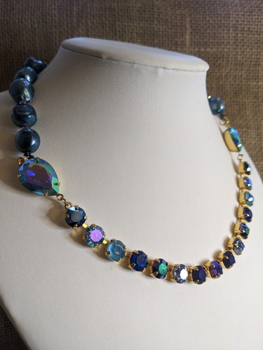 Blue Metallic AB Crystals & Blue Freshwater Baroque Pearls Necklace -Stunning - Picture 3 of 7