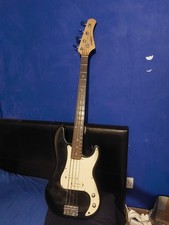 4-String Electric Bass Guitar