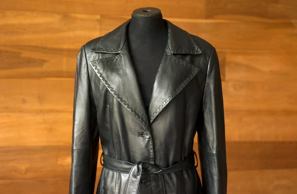 Abrigo midi de cuero genuino negro para mujer Mango, talla M, L Foto 2 de 4