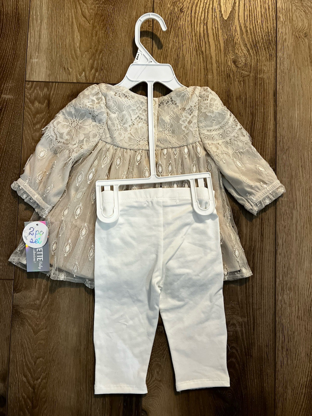 Nannette Baby Girls 2 Piece Outfit Size 6-9 Months White Lacey NWT