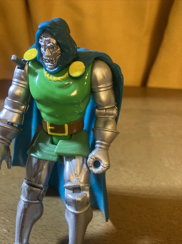 神奇四侠 DOOM 1994 ToyBiz 5 英寸人偶漫威医生 4 射击臂带磁带 — 第 3/4 张图片