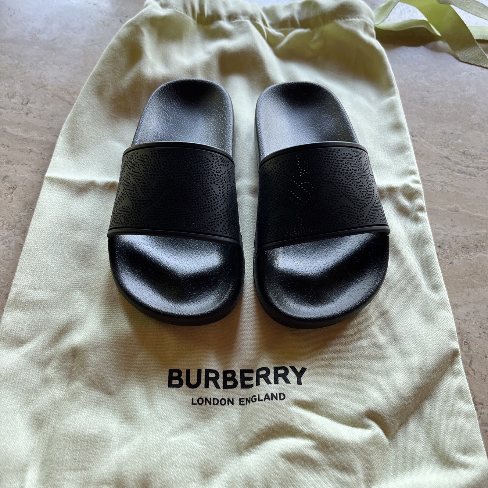 Burberry Monogram Furley Slide Children's Unisex SZ-28 US-SZ -11 Black  Slip On image 3
