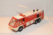 SIKU 3722 FLUGFELDLOSCHFAHRZEUG AIRPORT FIRE ENGINE BERLIN TEGEL NEAR MINT