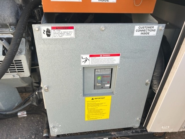 30KW LP/NG Generator Generac Ford '07 318 Hrs 1PH LOAD TESTED