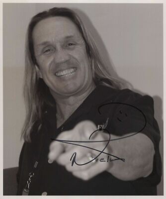 Nicko McBrain Iron Maiden signiertes 8 x 10 Foto original persönlich + Hologramm Echtheitszertifikat