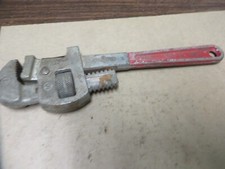CRESCENT tool co. ADJUSTABLE PIPE WRENCH 10" SPRING HEAD FIXED JAW