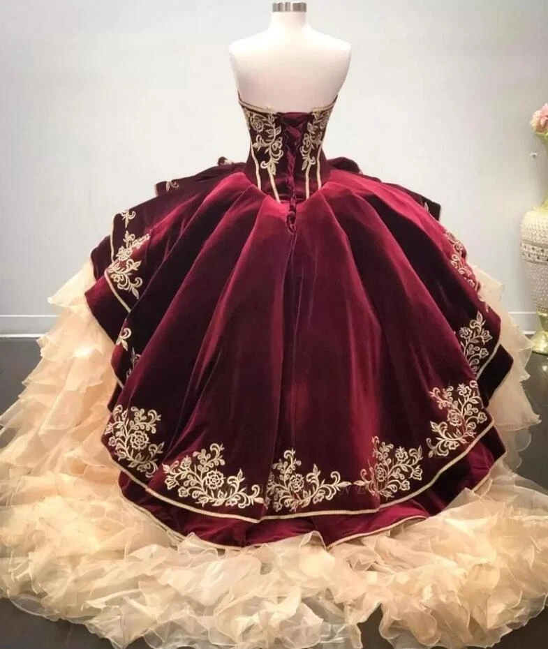 Vestidos de quinceañera mexicanos dulces 15 16 volantes vestidos de baile en capas Foto 3 de 4