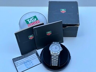 TAG Heuer 2000 Professional 200m Quartz Men's Dive Watch WE1111-R