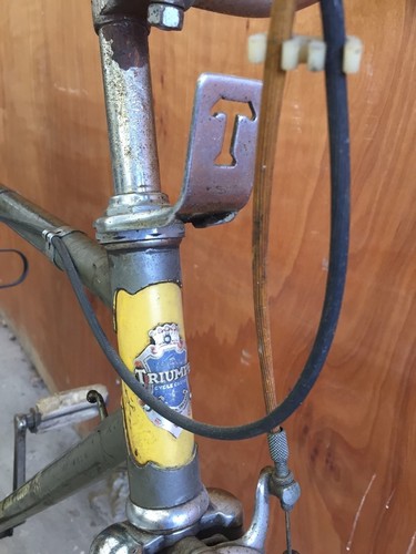 Vintage Triumph bicycle. Jack of Clubs. C/w Rare child seat - restoration needed - Picture 9 of 12