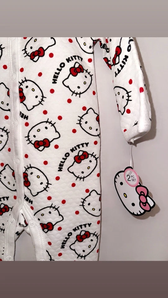 NUEVO pijama abotonable Hello Kitty Foto 4 de 4