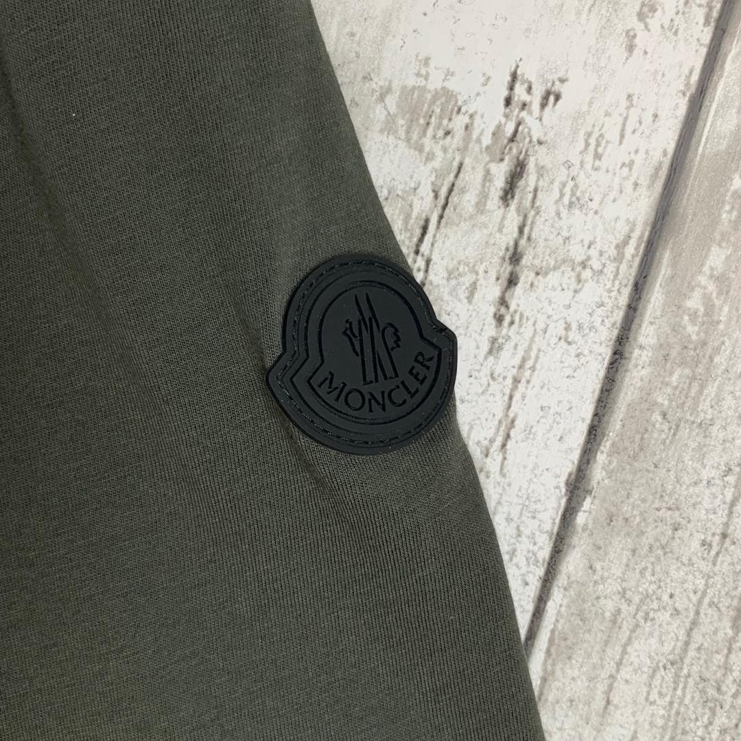 Excellent Condition Authenticated  Item Moncler B… - image 9