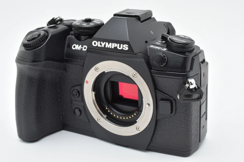 Cámara sin espejo Olympus OM-D E-M1 Mark II negra de JAPÓN (Excelente++) Foto 2 de 4