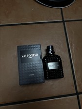 Valentino Uomo Intense 2021 Valentino 古龙水- 一款2021年男用香水