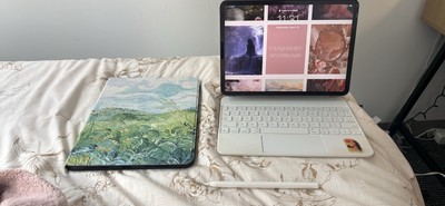ipad pro 4th gen 11 inch 256gb w/ Keyboard And Pen