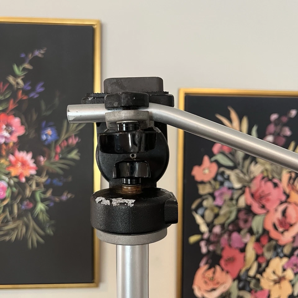 Bogen 6’ Ft Professional Tripod w/ 3126 Head Made in Italy - Image 4 of 4