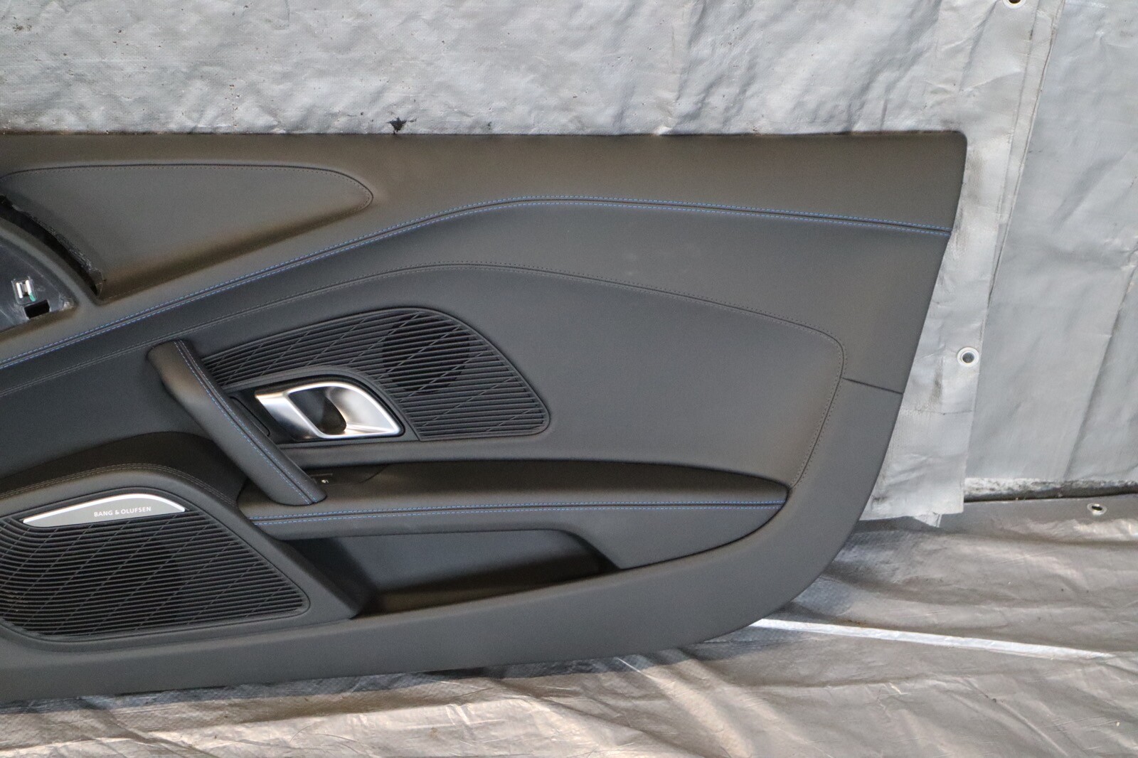 2022 2023 AUDI R8 V10 5.2L AWD OEM BLACK LEATHER BLUE STITCH RH LH DOOR PANELS