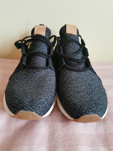 New Balance Women's WCRUZOB - Fresh Foam Trainers - Picture 2 of 9