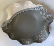 Hilborn Art Pottery Pinch Large Centerpiece Bowl Gray White Signed 15 in Canada