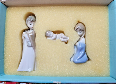Lladro Holy Family Nativity Mini Sagrada Familia 5657 Ornaments Box Excellent