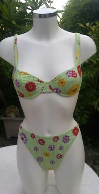 Superbe maillot Princesse Tam Tam string neuf - Photo 1/4