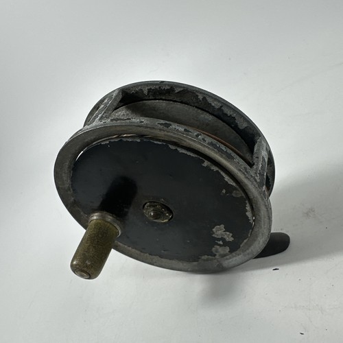 Vintage Fly Fishing Reel - Picture 4 of 11