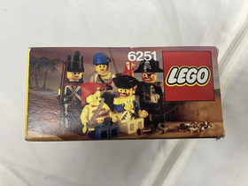 Lego Pirate Set 6251 Pirate Minifigures NEW IN SEALED BOX from 1990