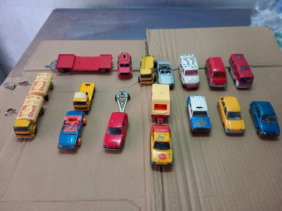 LOTTO MAJORETTE AUTO E CAMION - Immagine 2 di 4