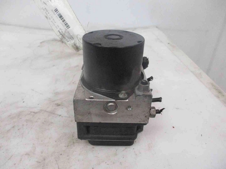 Bloc abs 600614117AJ Volkswagen POLO IV - Photo 4/4