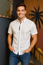 NEW Nautica Mens Classic Fit Stretch White Short Sleeve Cotton Button Up S NWT