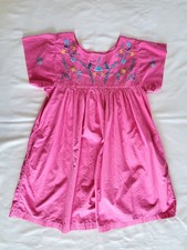 Pink Floral Embroidered Kaftan Mexican Dress SIze M Boho LORD  TAYLOR Vintage