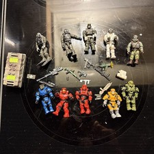 10 mega bloques personajes halo y otros con accesorios