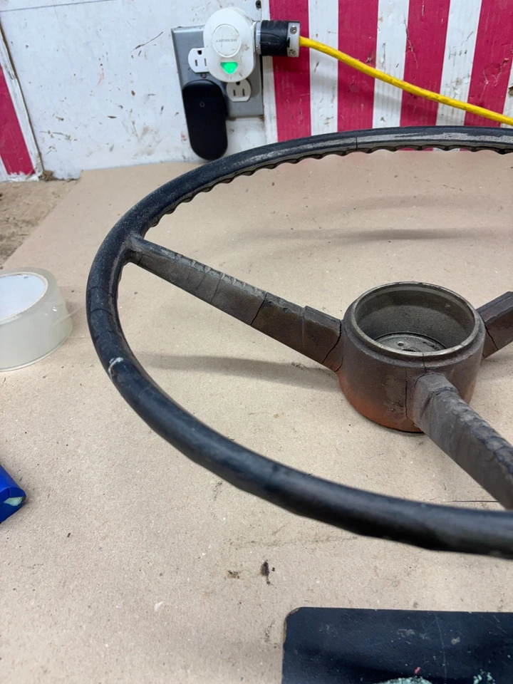 1967 1968 69 Chevrolet Gmc BLAZER K5 K10 C10 NÚCLEO DO VOLANTE 3 RAIOS 9746529 - Imagem 2 de 4