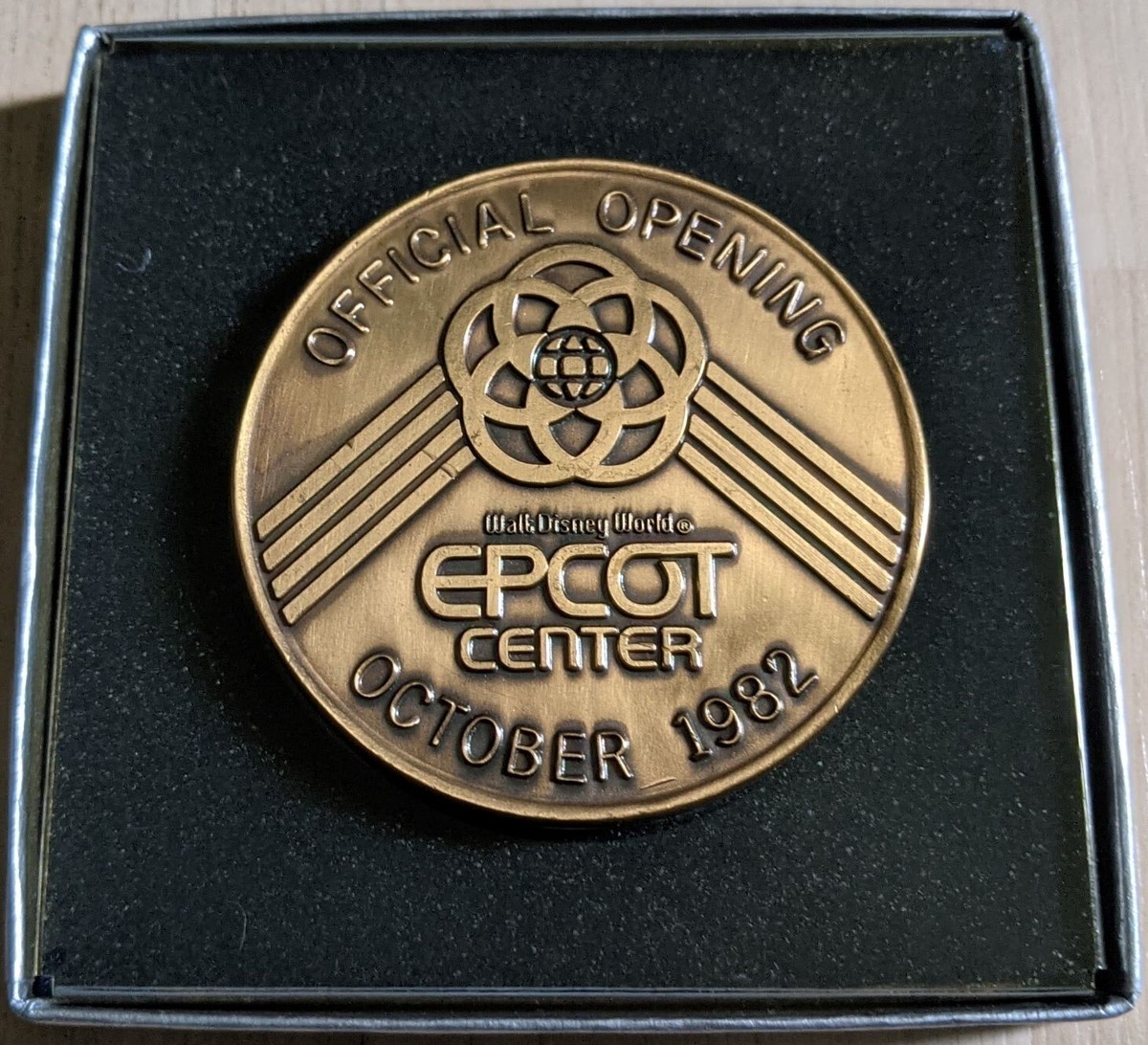バッジ　海外　ディズニー　USA Epcot center エプコット　レア バッジ 海外 ディズニー USA Epcot center エプコット レア Walt