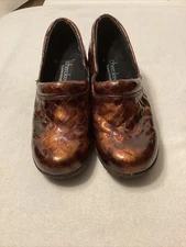 Clogs Cherokee Transcends Shiny Snakeskin Print Tortoiseshell Brown Size 8M