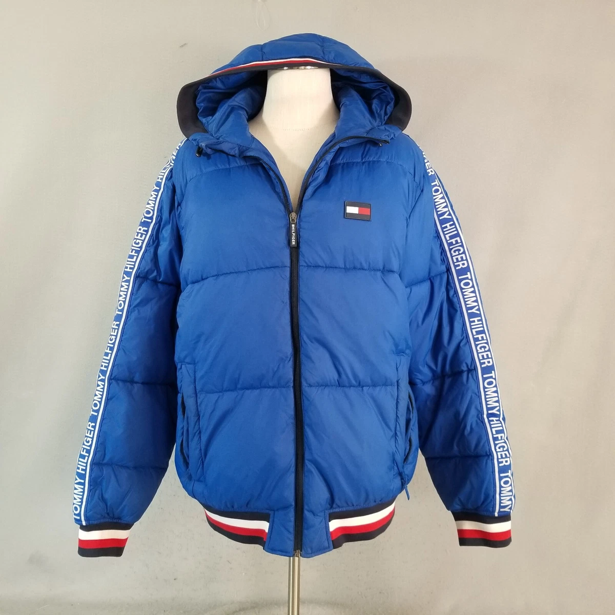 Tommy hilfiger store snowboard jacket
