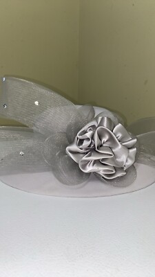 Beautiful Lt. Grey Church/Dress Hat By Lisa Rene display picture 3