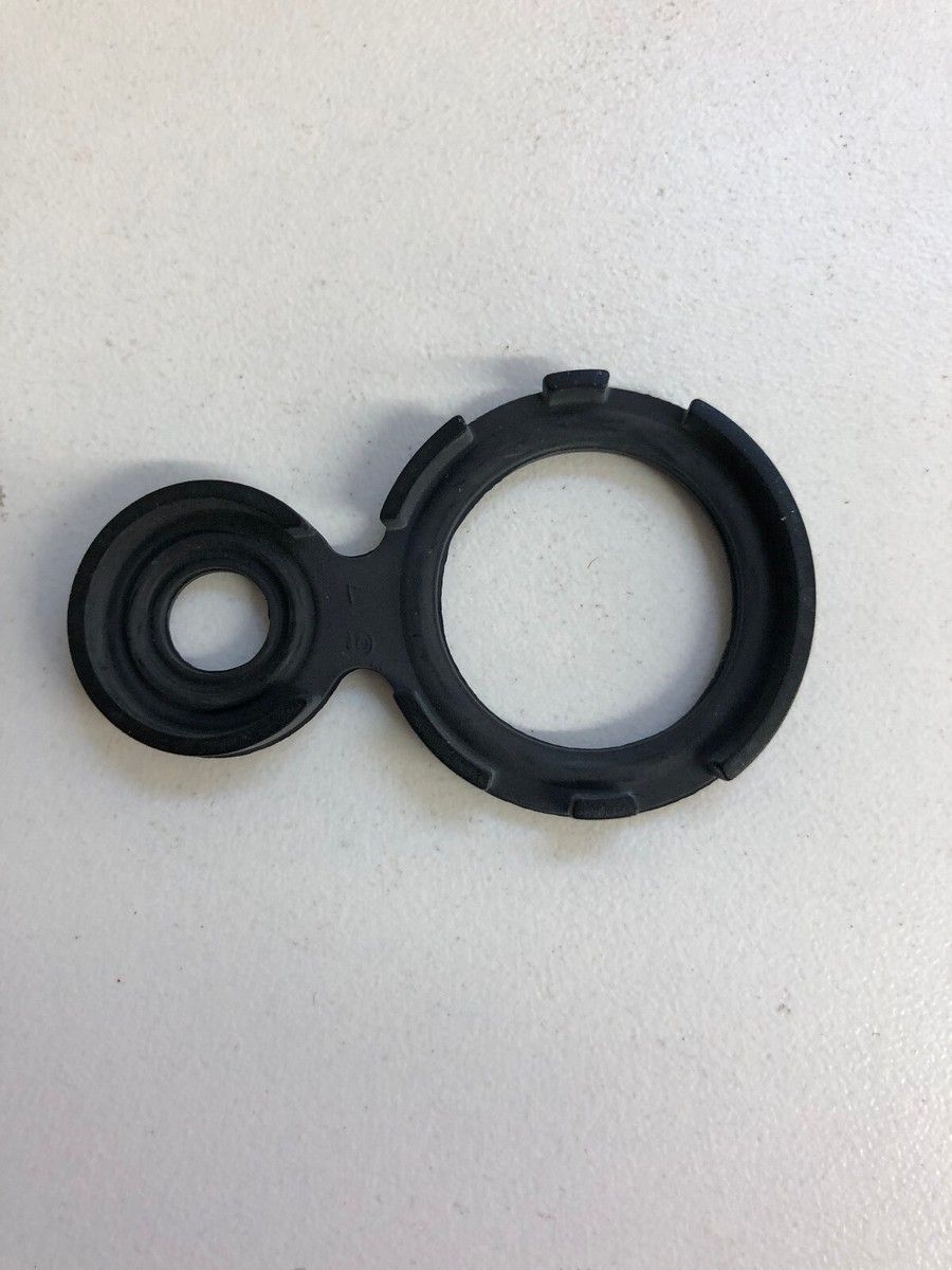 もな NOS OEM Kawasaki Original Genuine Bearing Cap Gasket P/N 11060