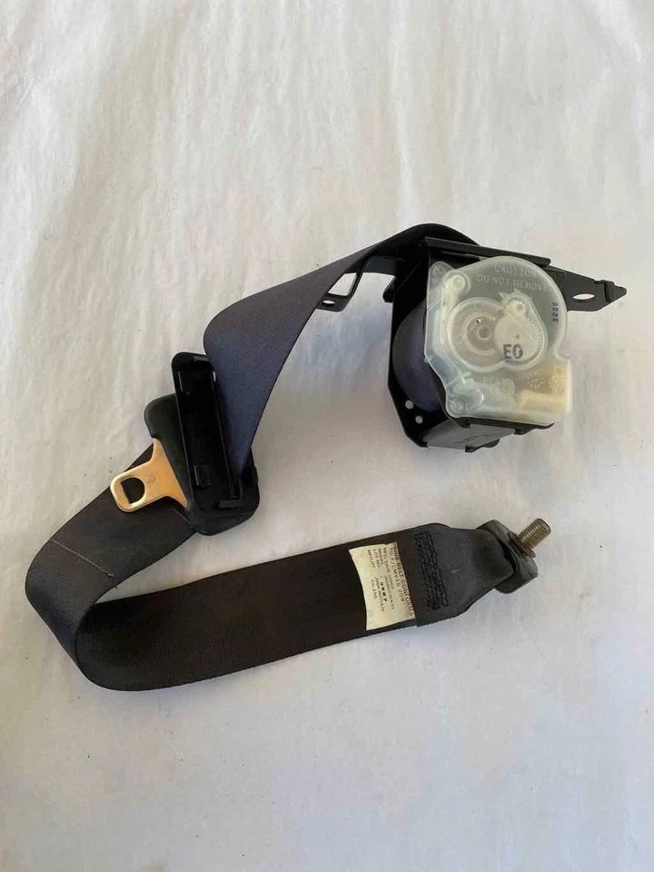 2003 HYUNDAI SONATA Rear Seat Belt Lap and Shoulder Belt Left Driver Side LH - Image 2 of 4