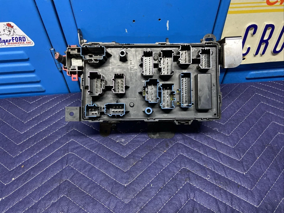 Ford F-250 F-350 XL 2005 6,0 L Super Duty tablero caja de fusibles relé 5C3T-14A067-Be Foto 2 de 4