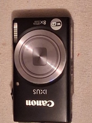 Canon Ixus 135 Camera With 32mb Memory Card