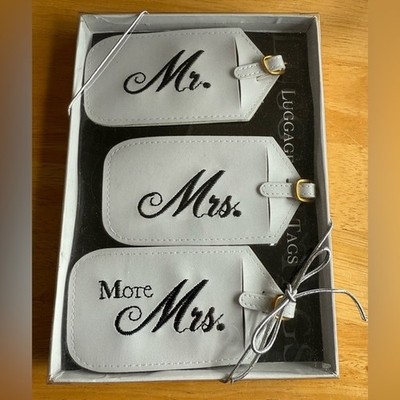MR & MRS 3 LUGGAGE TAGS Newlyweds, Bridal, Shower, Honeymoon Gift