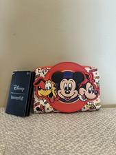 NUEVO CON ETIQUETAS Cartera Loungefly Disney Mickey Minnie Pluto Donald Daisy Goofy Multicolor