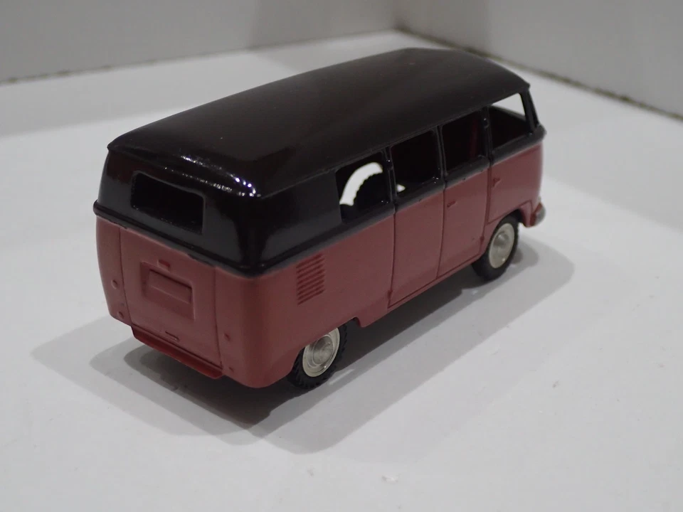 MARKLIN 5524/14e VOLKSWAGEN T1 MINIBUS ORIGINALE CONDIZIONI ECCELLENTI (7) - Immagine 3 di 4