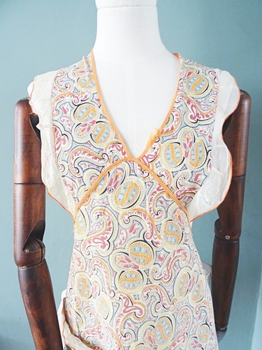 Vintage 1930s Apron Pinny Printed Paisley Full Length Frill Pinafore Ladies 30s - Picture 8 of 19