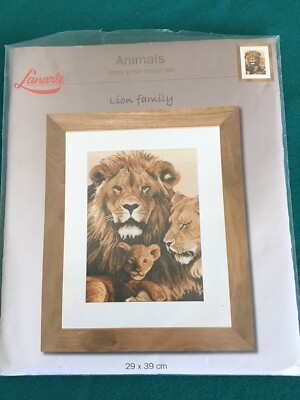 Cross stitch kit Lion Family Lanarte