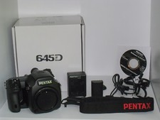 Pentax 645D 40MP Medium Format Digital Camera Body  3 Pentax FA Lenses Pristine