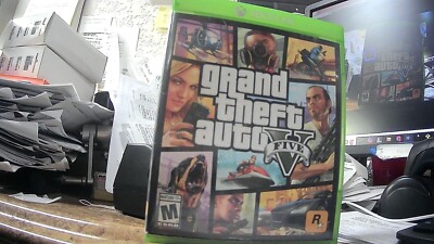 Grand Theft Auto V GTA 5 (Microsoft Xbox One, 2014) + Map and Manuals
