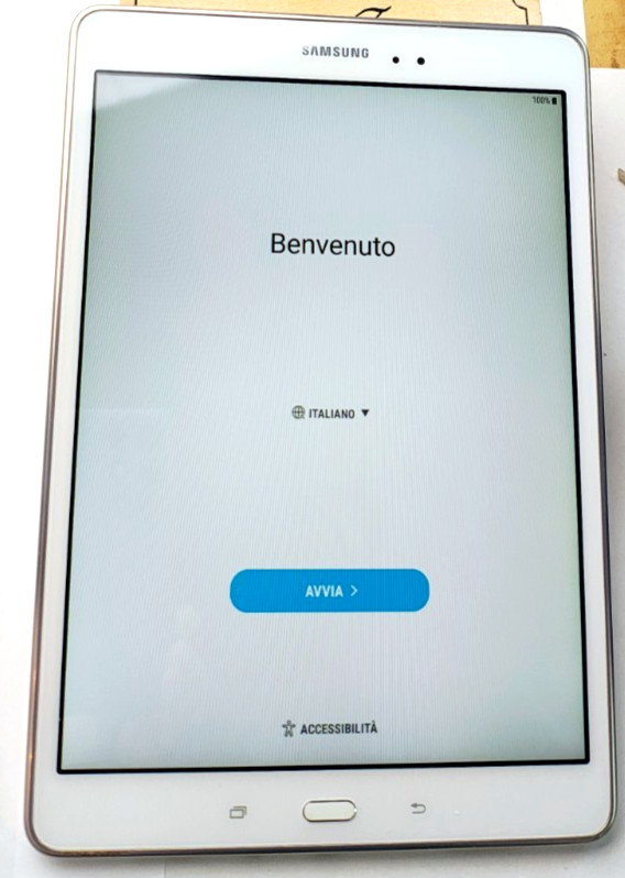 Samsung Galaxy Tab A SM-T550 16 GB, Wi-Fi, 9,7 pollici, bianco. Ottimo no alim.